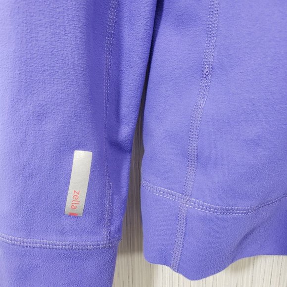 Zella Zippered fleecy jacket with mesh shoulder details - Picture 11 of 15